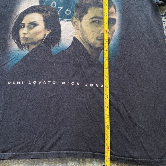 Demi Lovato Nick Jonas 2016 Honda Civic Tour Future Now T-Shirt - Picture 4 of 6